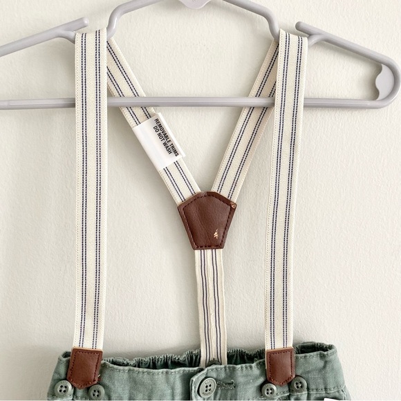 OshKosh Boy Cargo Pants with Detachable Suspenders Size 18 Months - Picture 3 of 6